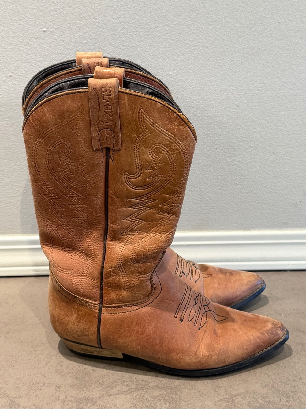 Women’s cowgirl boot